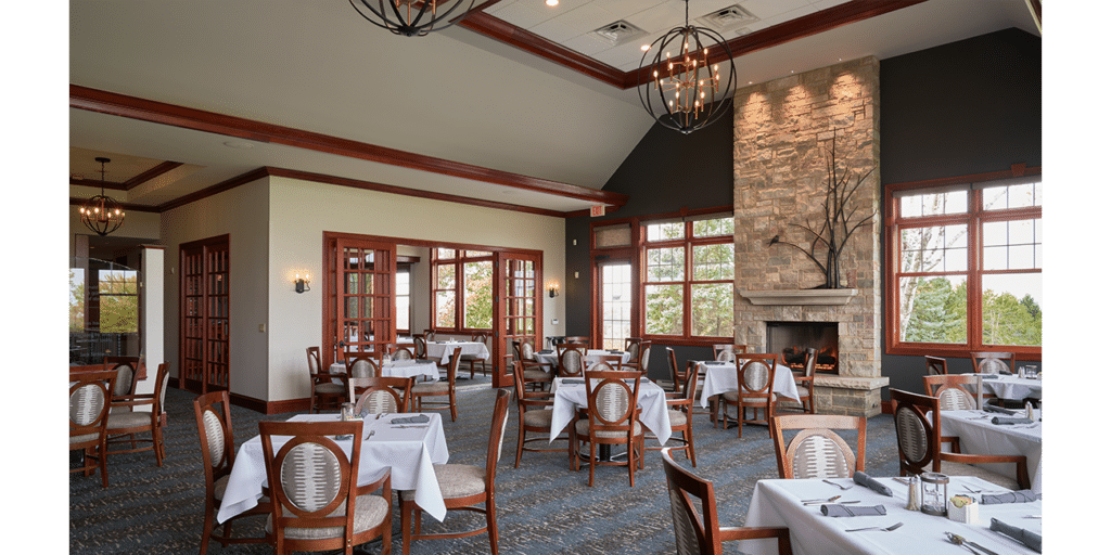 Oconomowoc Golf Club dinning